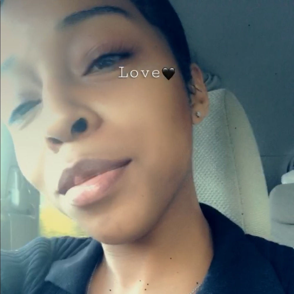 Meet your Posher, Ashyra